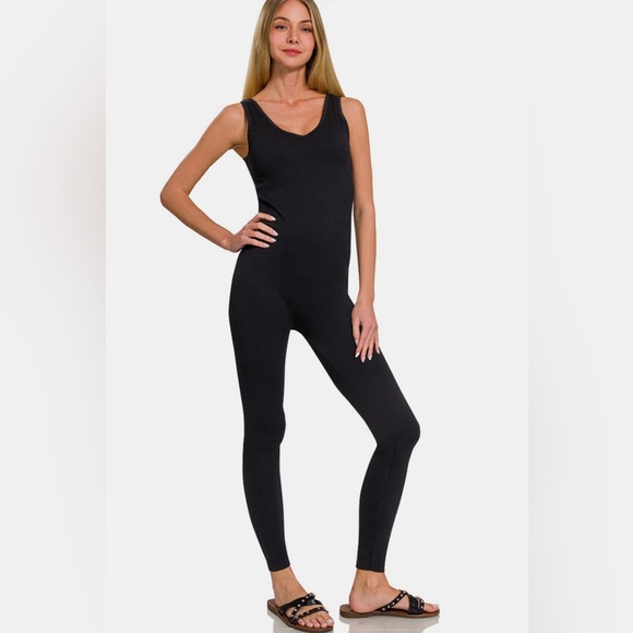 Zenana Outfitters | Pants & Jumpsuits | Zenana Ribbed Bra Padded Sports ...